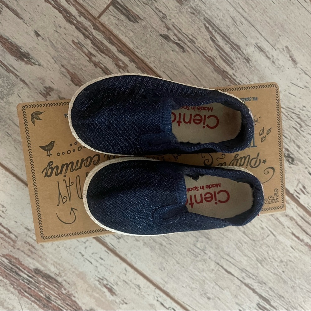 Cienta Shoes - blue glitter flats